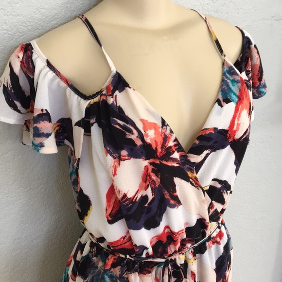 🦋 Bar III Floral Print Maxi Dress - Picture 6 of 8